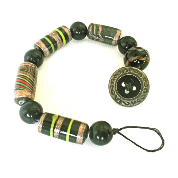 Tribal Style Beaded Button Bracelet - Picture 1 of 5